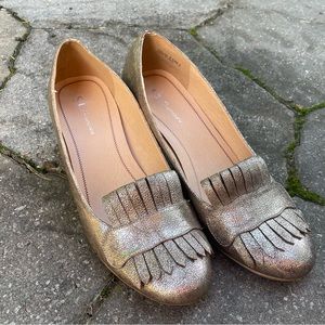 Chinese Laundry gold block heels - size 9.5